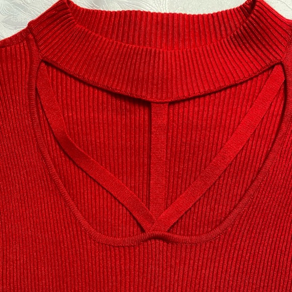 Venus stretchy top size medium - Picture 1 of 5